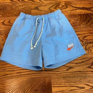 Men’s Nike Lined Woven Shorts University Blue Size Small